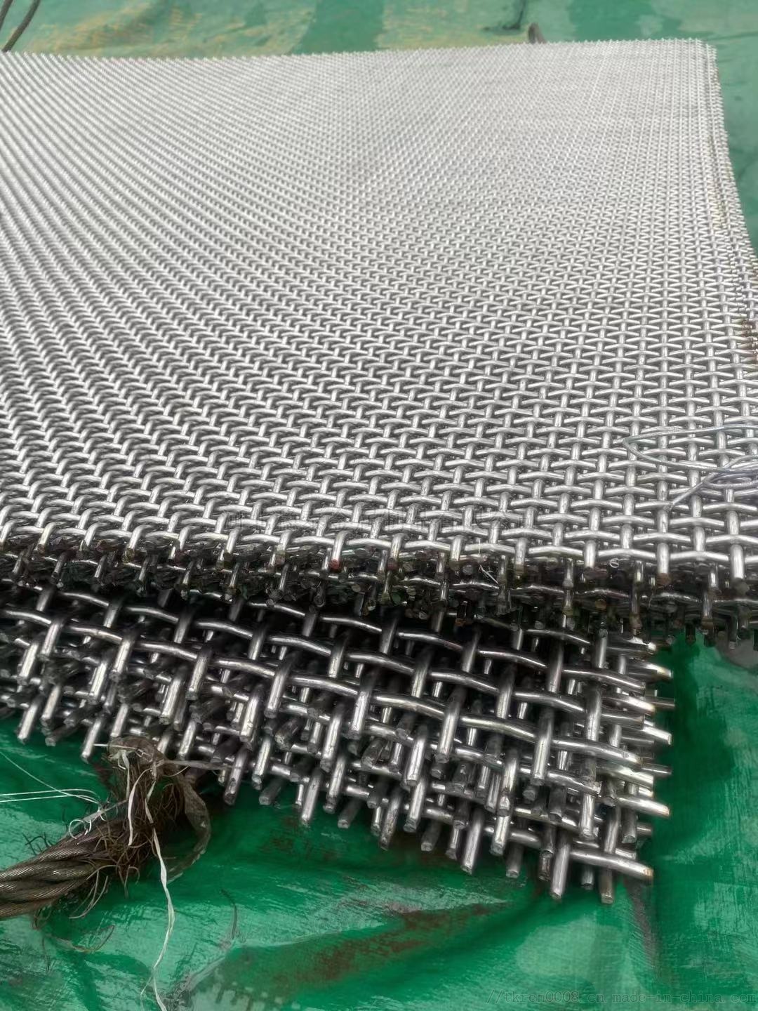 USU304不銹鋼網(wǎng)與0Cr18Ni9不銹鋼篩網(wǎng)的全面對(duì)比解析